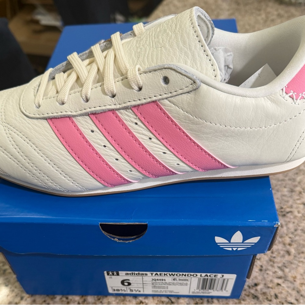 Adidas Women's Cream and Pink Sneakers